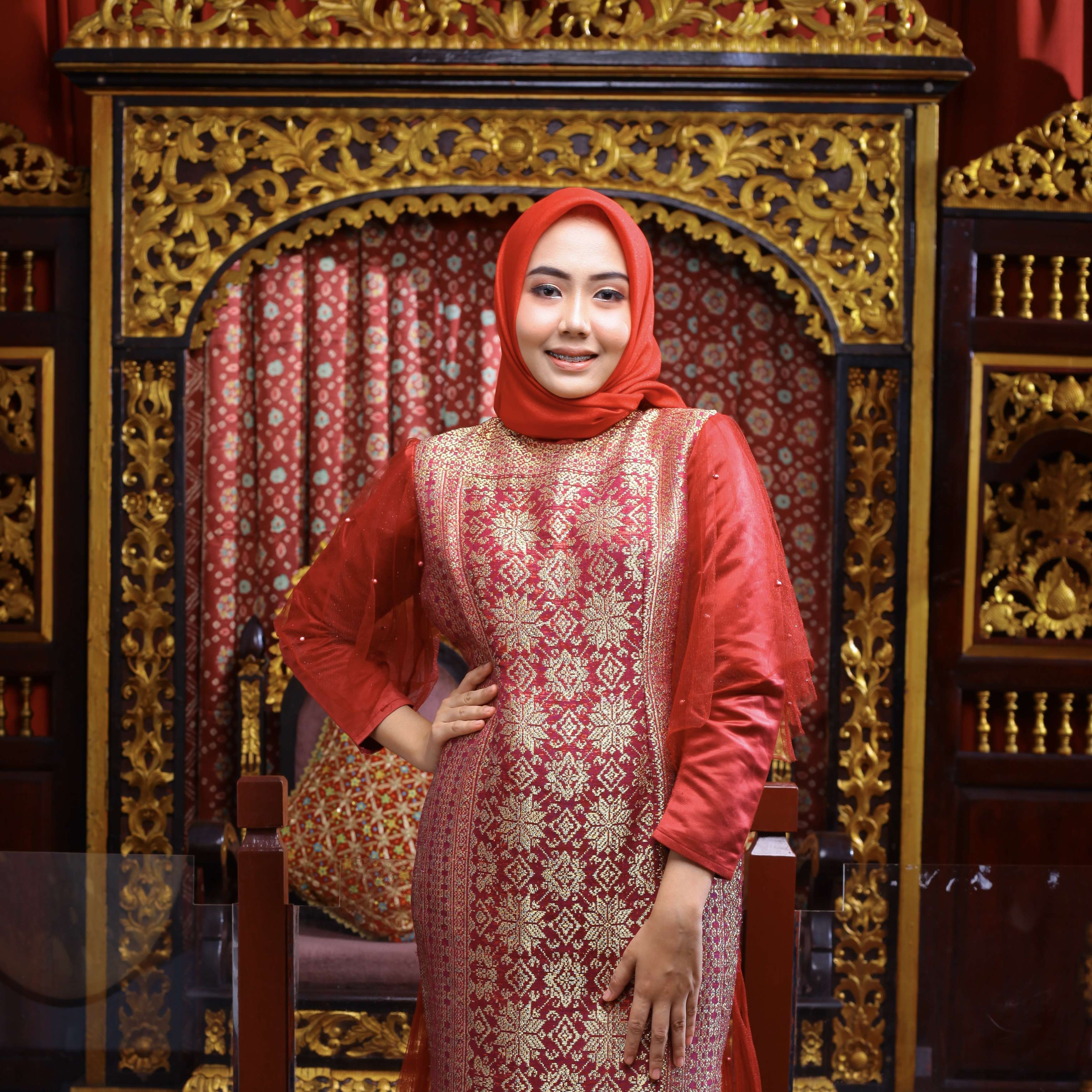 AMBAR INTAN P